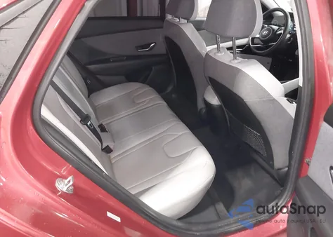 2021 Hyundai Elantra Limited z USA, uszkodzony, nr VIN KMHLP4AG6MU157831